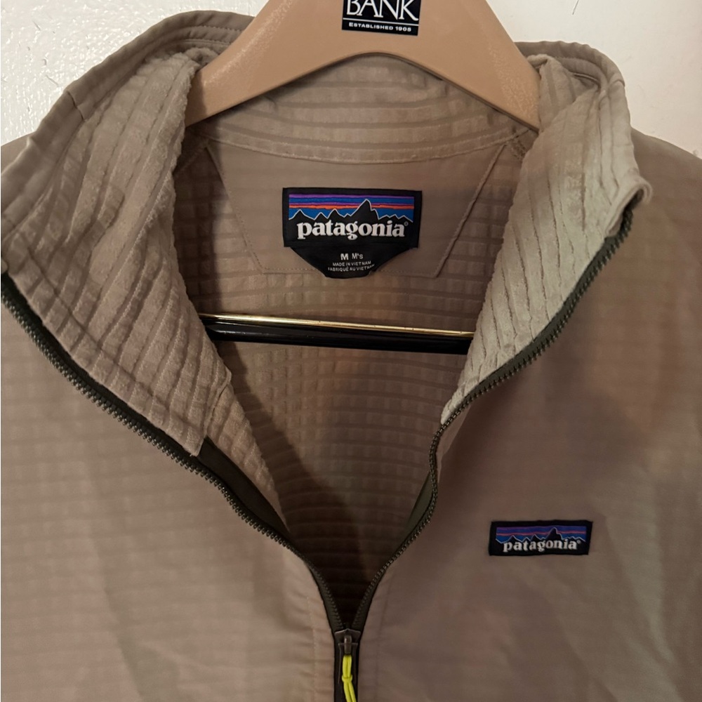 Patagonia Men's R1 TechFace - Picture 2 of 4
